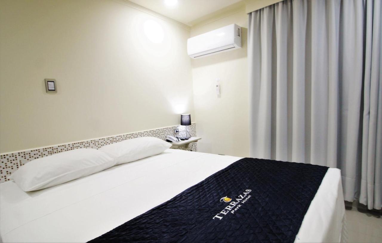 Terrazas Hotel Курітіба Екстер'єр фото